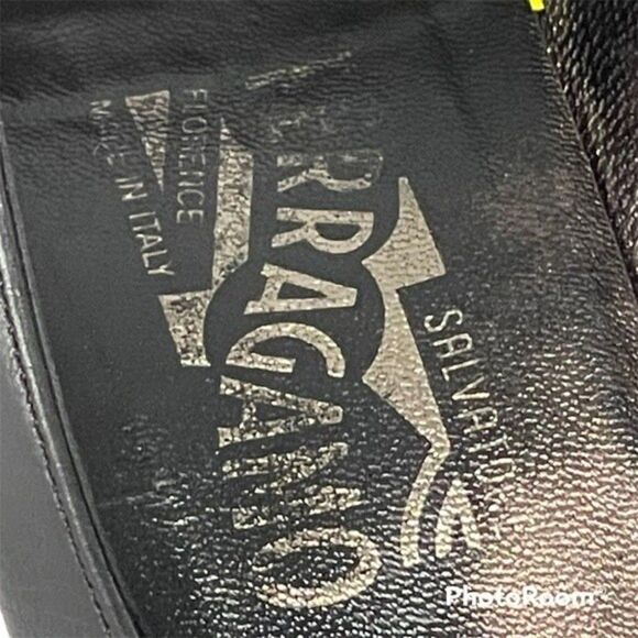 Vintage Salvatore Ferragamo Pointed Toe Kitten Heels - Picture 9 of 12